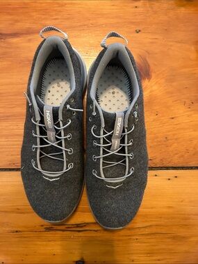 Hoka One One Men’s Charcoal Gray Low-Top Sneakers